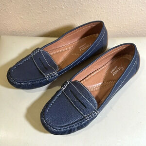 Forever, comfort, loafers size 6